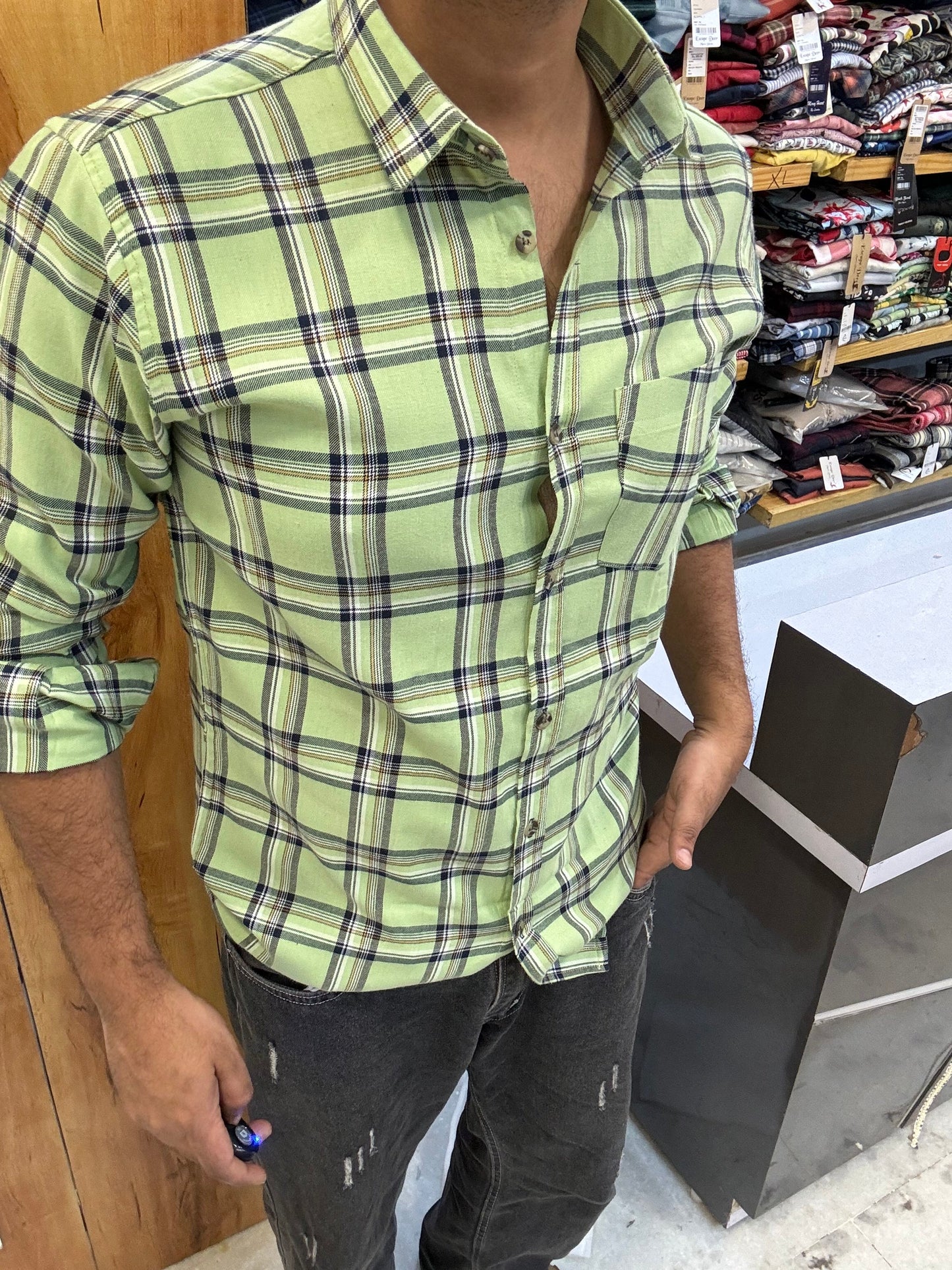 Premium Checked Shirt (M) ED1084