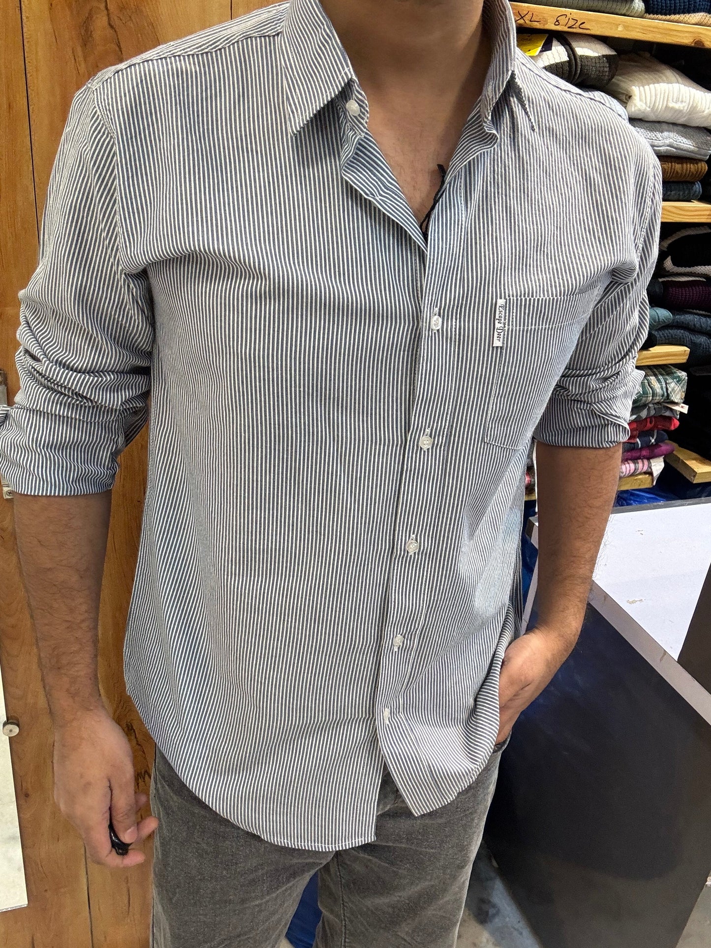 ESCAPE DEER Shirt (M) ED1189