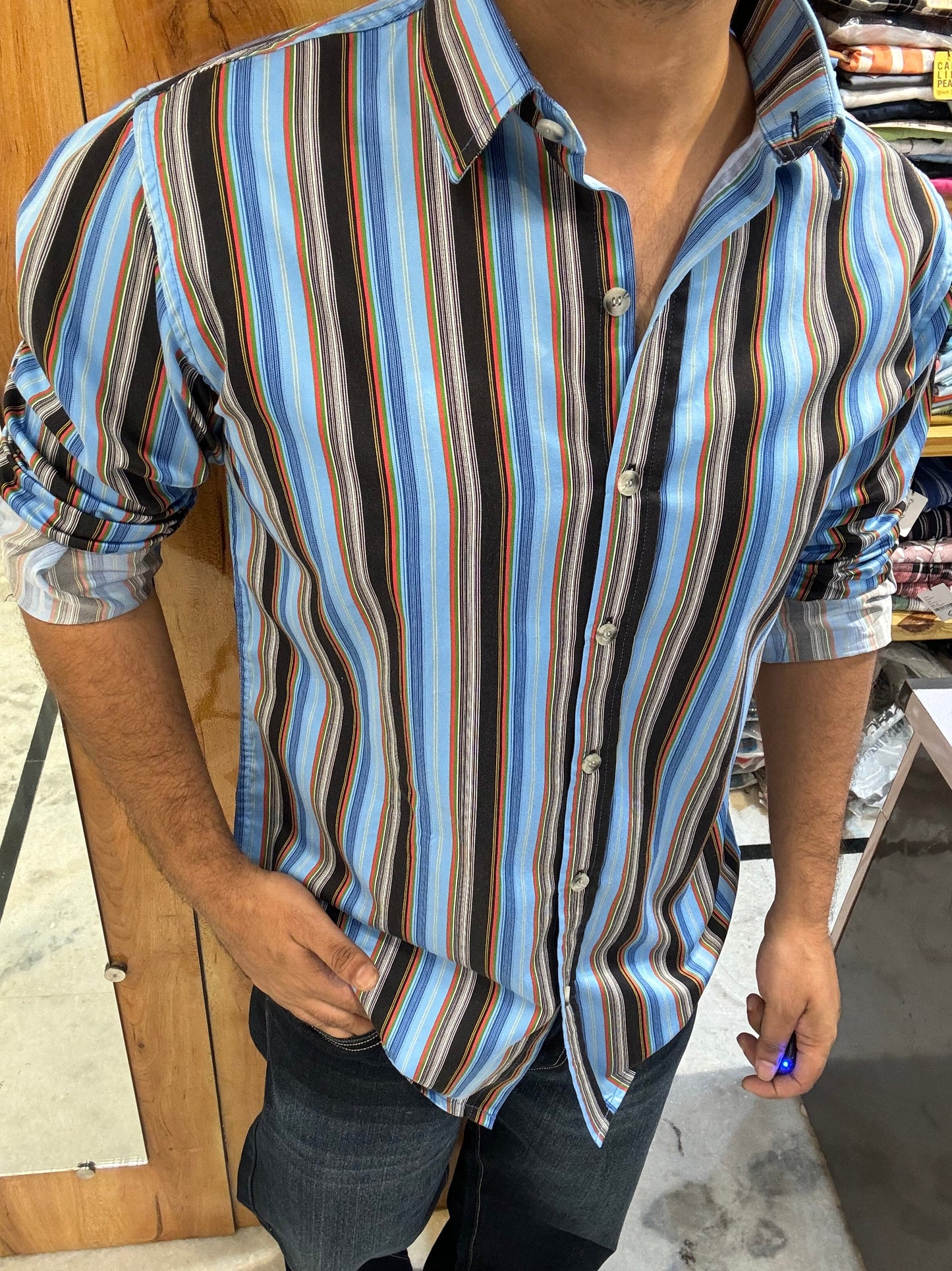 Premium Striped Shirt (M) ED1060 R17 S4